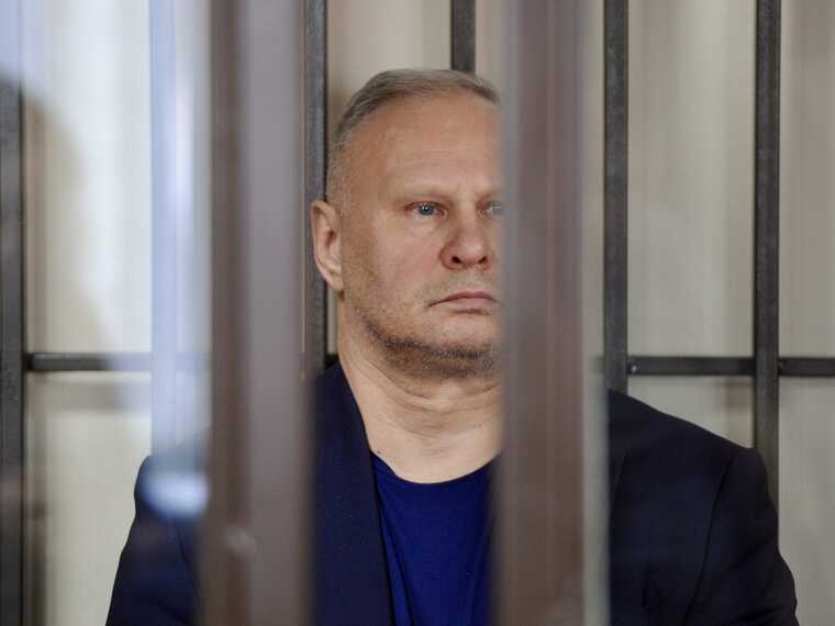 Замминистра транспорта Станислав Харченко арестован за подарок стоимостью 165 тысяч рублей