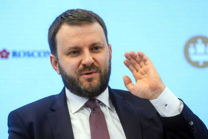 Бывший офицер ФСБ и его сообщник осуждены за коррупцию на 15 миллиардов рублей