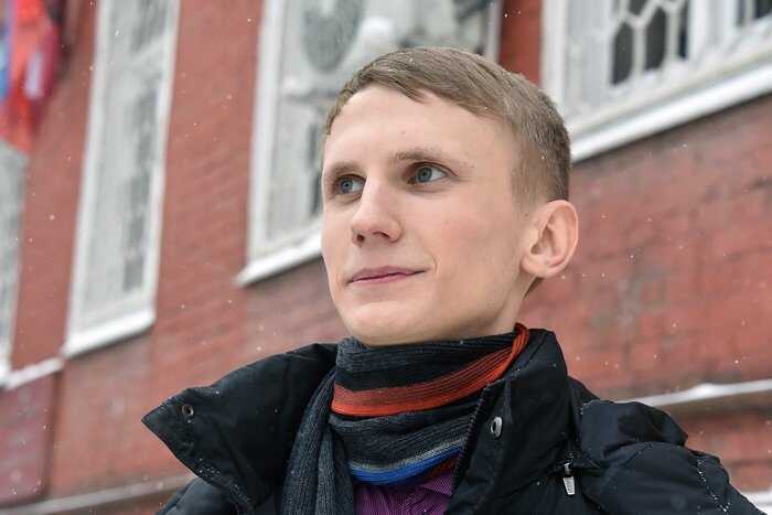 Активист-нацбол Галяшкин под давлением: полиция и неизвестные дежурят у его квартиры в Москве