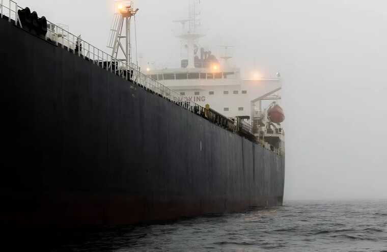Побережье Чёрного моря страдает от последствий нефтеразлива
