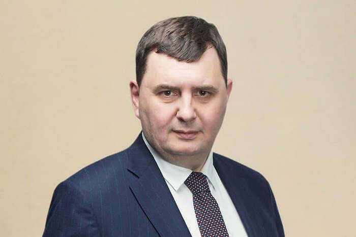Коррупционная сеть в дорожной отрасли Новгородской области: семейные связи и миллиардные схемы