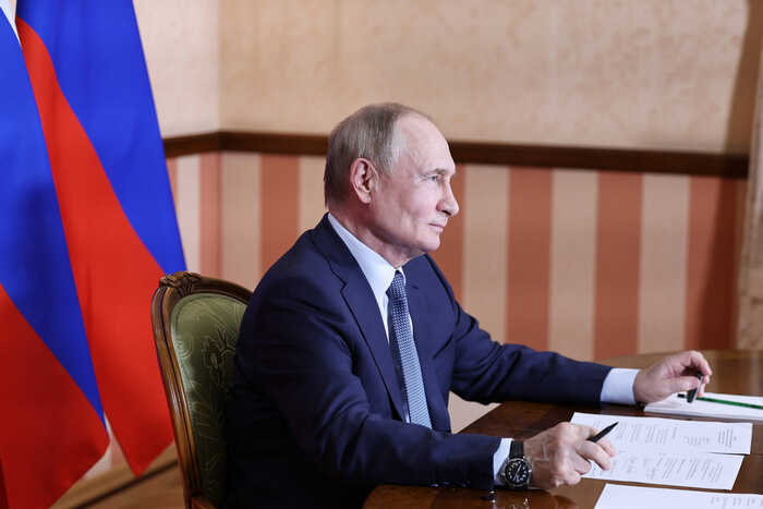 ОАЭ могут стать местом переговоров между Путиным и Трампом